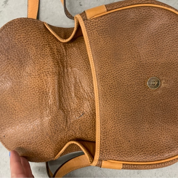 Christian Dior Vintage tan Pebble leather crossbody shoulder bag - Picture 13 of 14